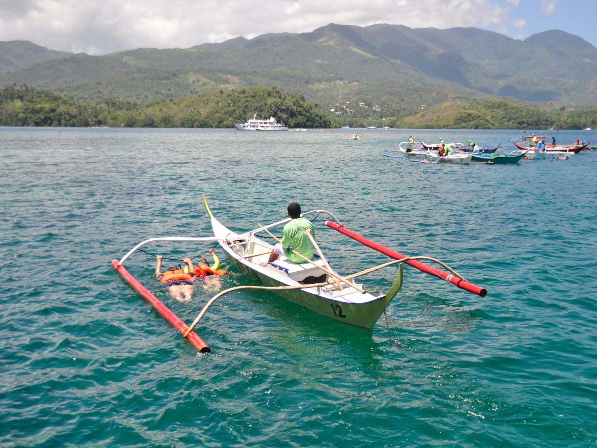 Badladz Beach And Dive Resort Puerto Galera Buitenkant foto