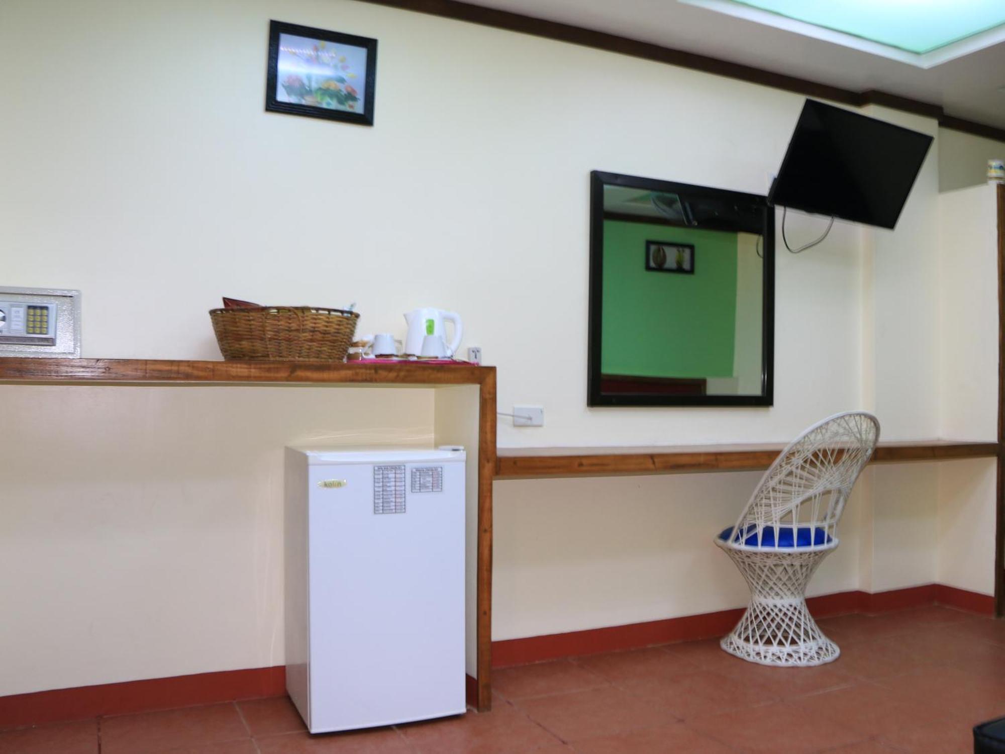 Badladz Beach And Dive Resort Puerto Galera Kamer foto