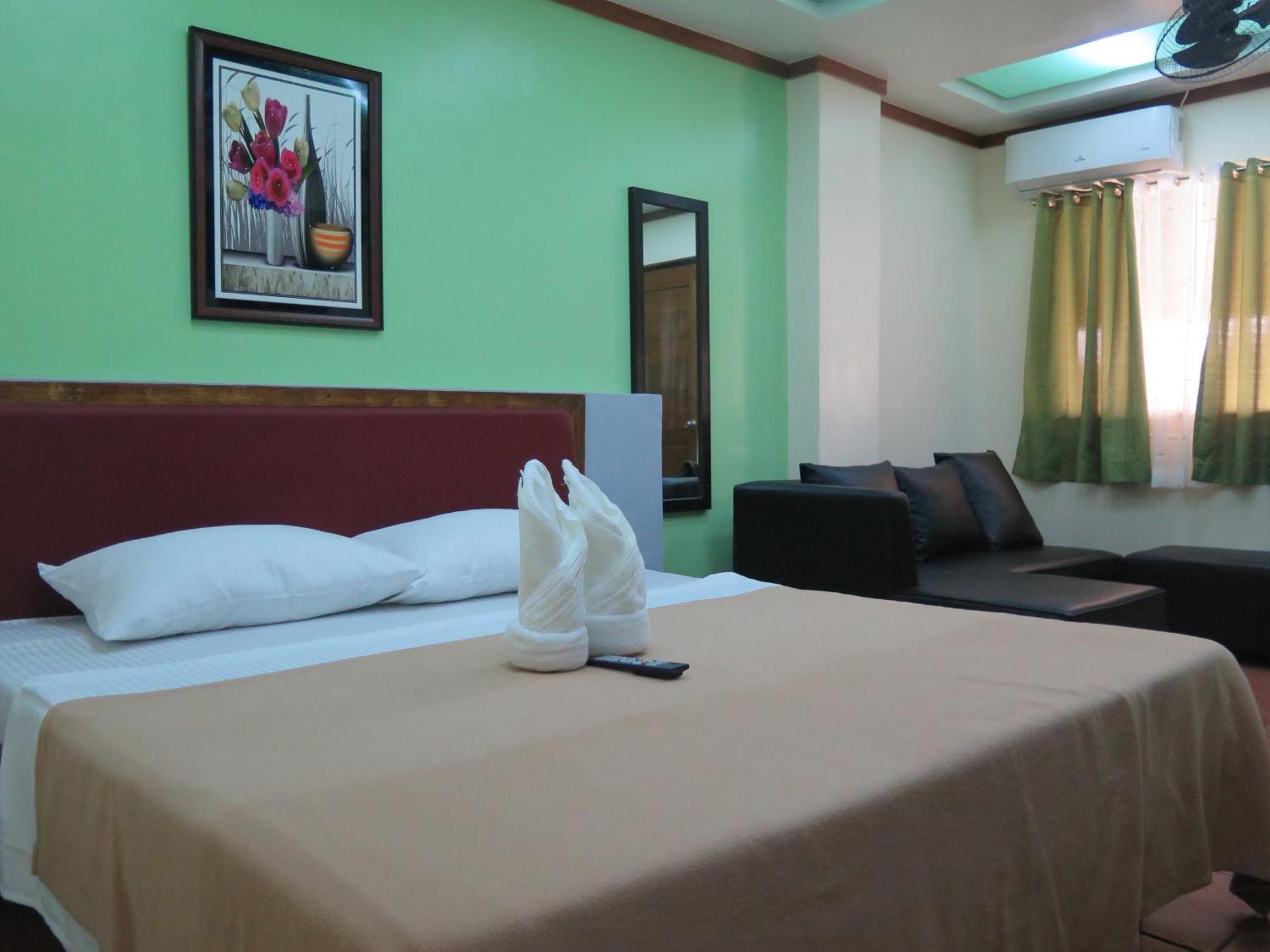 Badladz Beach And Dive Resort Puerto Galera Kamer foto