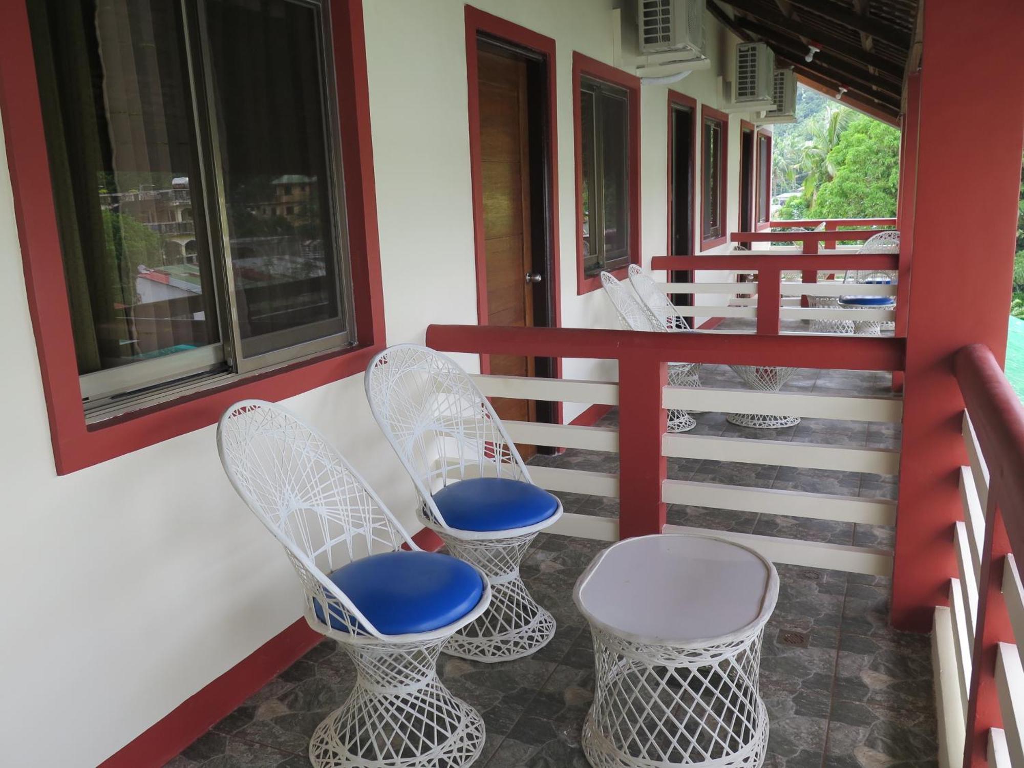 Badladz Beach And Dive Resort Puerto Galera Kamer foto